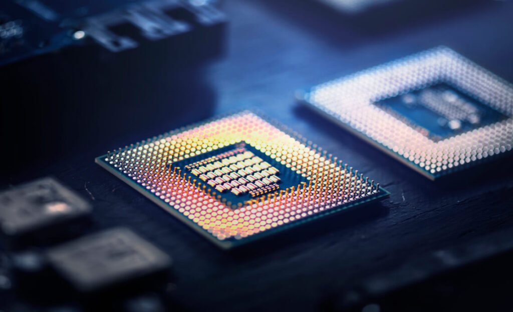 Qualcomm debuts latest flagship Snapdragon chip and a new AI platform